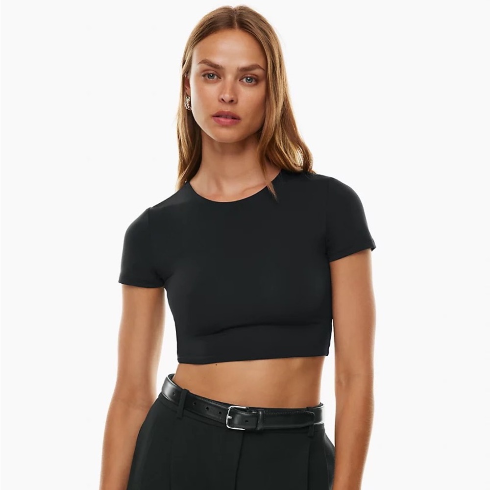 Babaton - Contour Crew Cropped T-Shirt